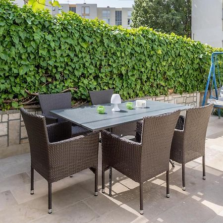 Garden Apartment Dina With Free Parking สปลิท ภายนอก รูปภาพ