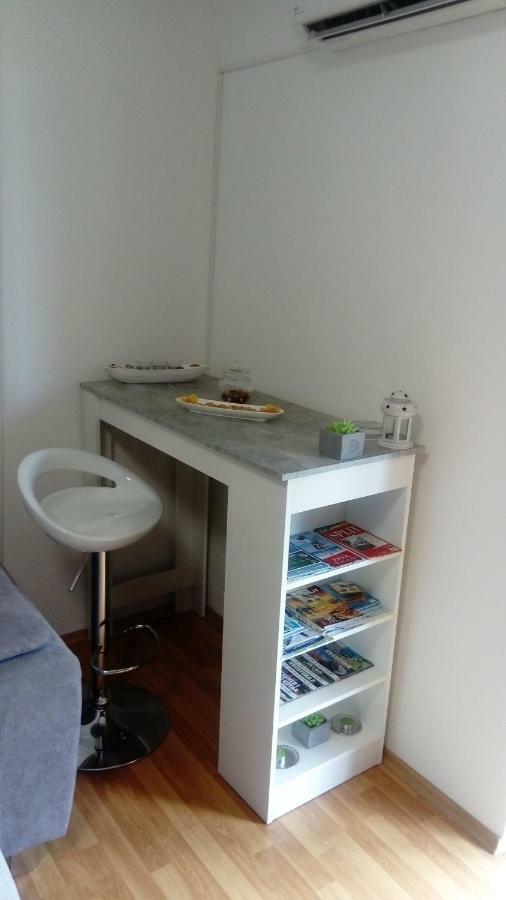 Garden Apartment Dina With Free Parking สปลิท ภายนอก รูปภาพ
